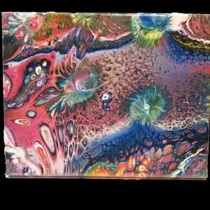 Playful Acrylic Pour with Kisses